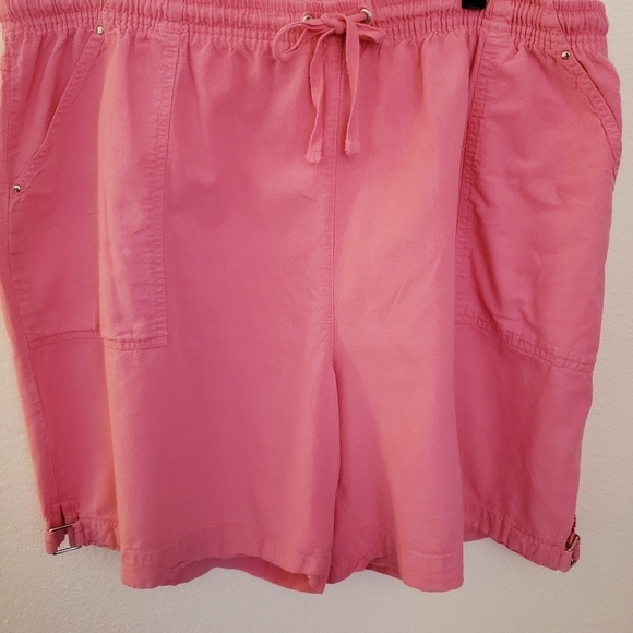 Dress Barn Woman Pink 100% Cotton Shorts with Elastic Waist Size 3X EUC - Picture 2 of 8